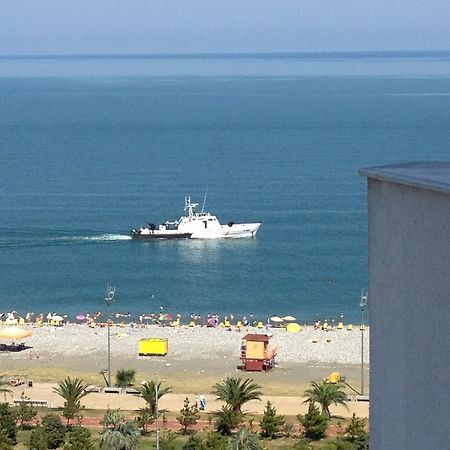 Apartments In Batumi With Sea View Екстериор снимка