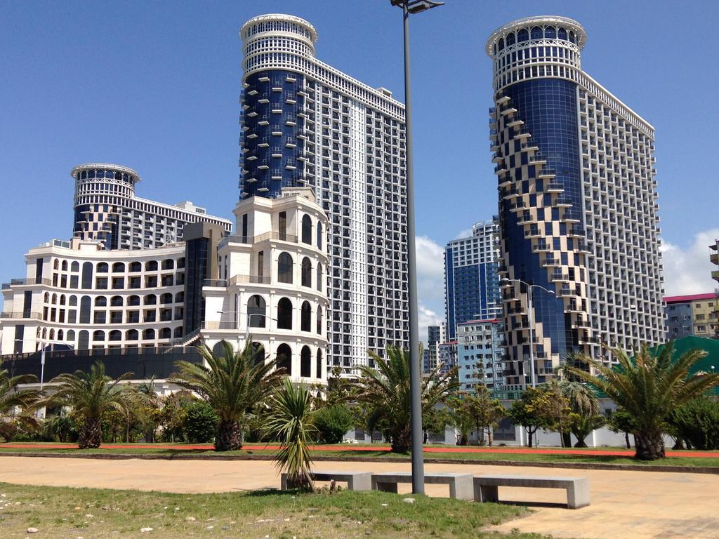 Apartments In Batumi With Sea View Екстериор снимка